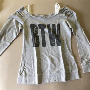 Long sleeve sweater tee